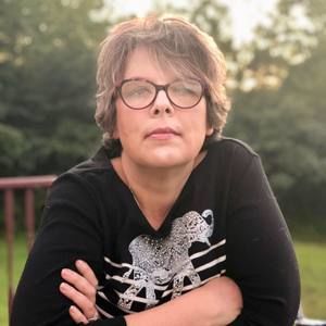 Meet your Posher, Roxanne